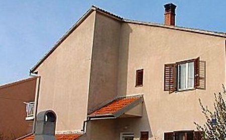 Low Cost Apartment Zri Biograd