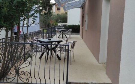 Apartmani Quattro Starigrad