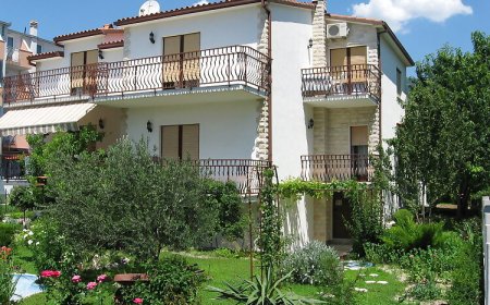 Apartmani Bozana Kaštel Lukšić