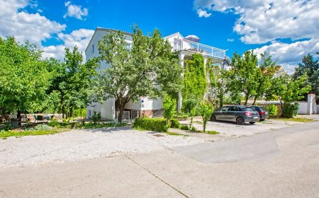 Apartments Tajči Jadranovo