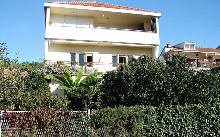 Apartman Laura Trogir