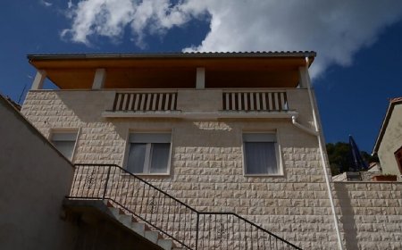 Apartmani Iva Postira