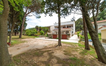 Apartmani Niki Kampor