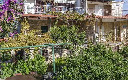 Apartments Nikica Seget Vranjica