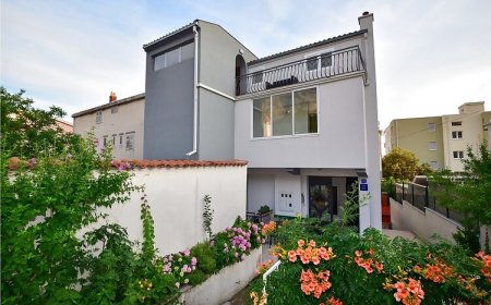 Apartman Pet Makarska