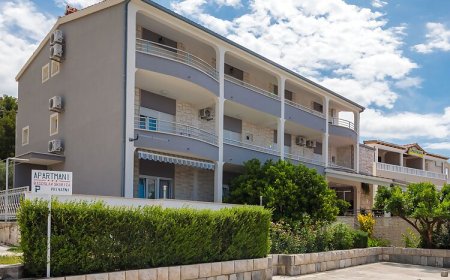 Apartments and Rooms Denis Duce