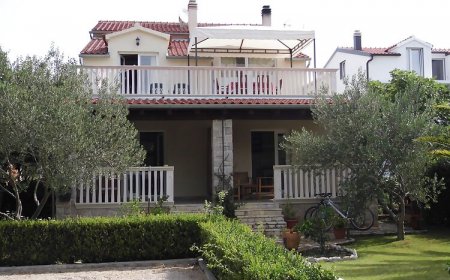Apartmani Mali Dvori Srima
