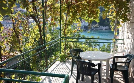 Apartmanok A Tenger Mellett Stomorska, Solta - 782 Stomorska