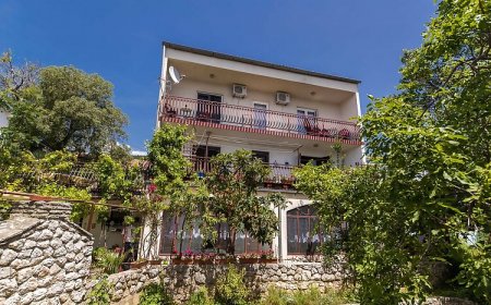 Apartments Golic Dramalj