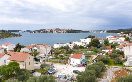 Apartmanok A Tenger Mellett Stupin Celine, Rogoznica - 19872 Stupin Čeline