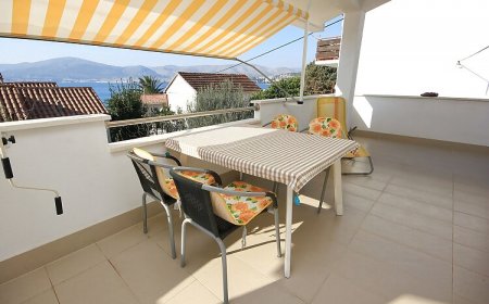 Apartmanok A Tenger Mellett Okrug Gornji, Ciovo - 9469 Okrug Gornji