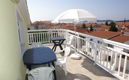 Apartmanok Parkolóhellyel Vodice - 4170
