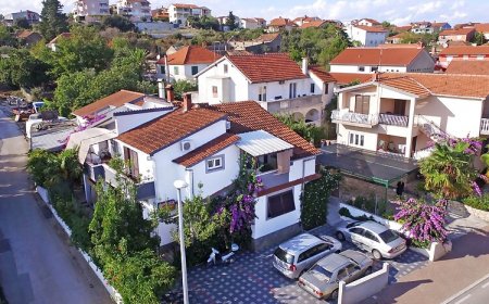 Apartments Ante Pakostane