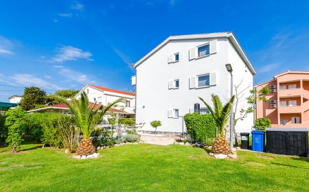 Apartments Damir Barbat