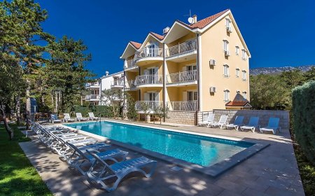 Apartments Villa Anne Jadranovo