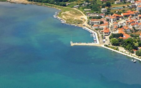 Apartment RADA-in the centre of Posedarje and near the beach