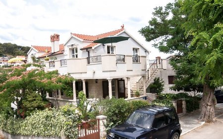 Apartman Damir 1 Postira