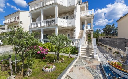 Apartments Theo Selce