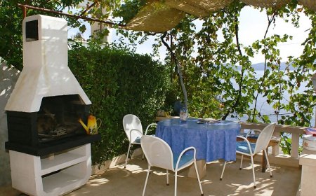 Apartmanok A Tenger Mellett Pisak, Omis - 652 Pisak