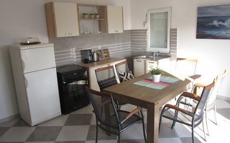 Apartmanok Parkolóhellyel Maslenica, Novigrad - 6573 Maslenica