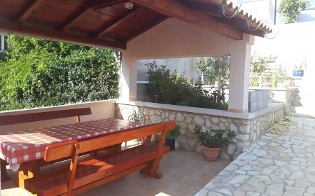 Apartmanok Parkolóhellyel Metajna, Pag - 20521 Metajna