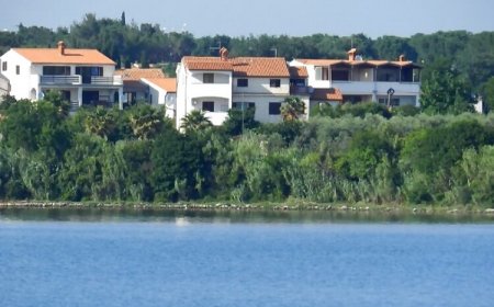 Apartments and Rooms Ana Pomer