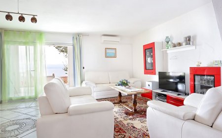 Apartmanok A Tenger Mellett Mali Rat, Omis - 18485 Mali Rat