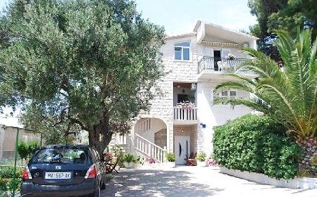 Vila Apartmani Sumic Makarska