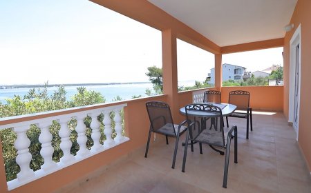 Apartmanok A Tenger Mellett Tkon, Pasman - 16589 Tkon