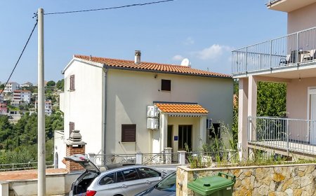 Apartment Lorena Okrug Gornji