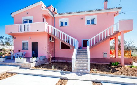 Apartmani Ljubo Modern and Cosy Vrsi