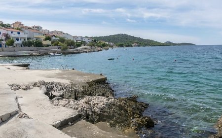 Apartments Katic Razanj