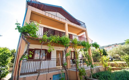 Apartments Vita Niko Grebastica