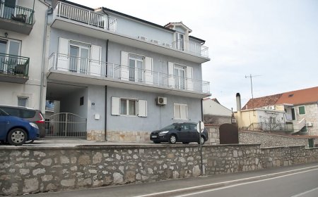 Apartment and Room Zoran Vodice