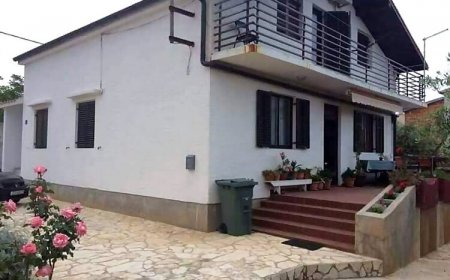 Apartmanok Parkolóhellyel Vir - 16226