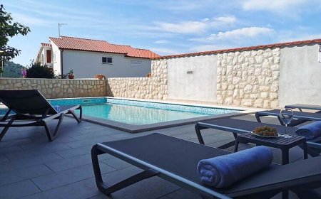 Apartments Miranda Lopar