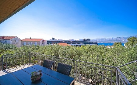 Apartman Pavo Postira