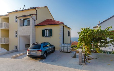 Apartments Marina Postira