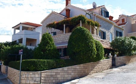 Apartments Etica Postira