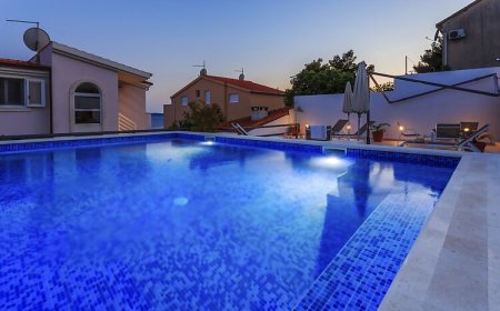 Apartmanok A Tenger Mellett Medencével Rastici, Ciovo - 17889 Rastići