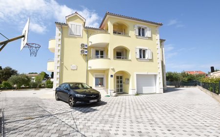 Apartments Mario Brodarica