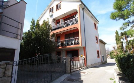 Apartments Lazar Selce