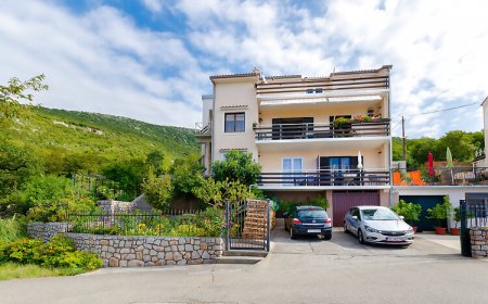 Apartments Milena Senj