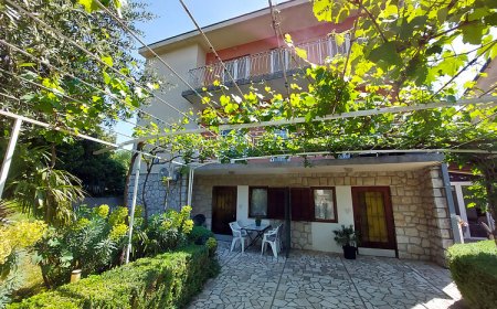 Apartments Divano Selce