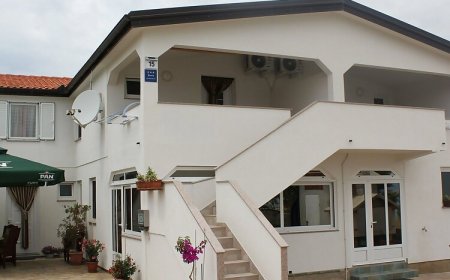 Apartments Tukara Vir