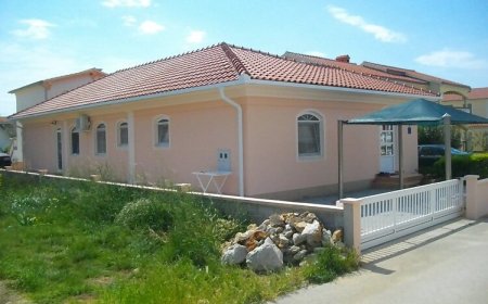 Apartmanok Parkolóhellyel Vir - 18389