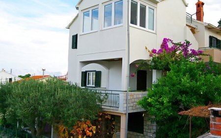 Apartments Ita Postira