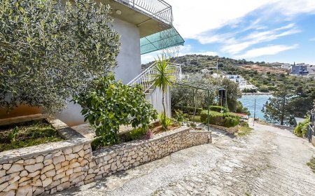 Apartment Seafront Apartments Kalebova luka