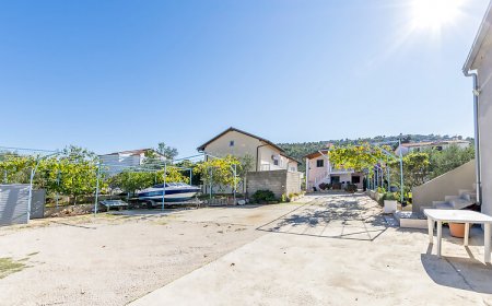 Apartment Medvidovic Rogoznica