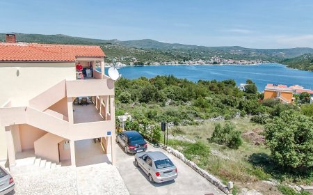 Apartment Mujan Rogoznica